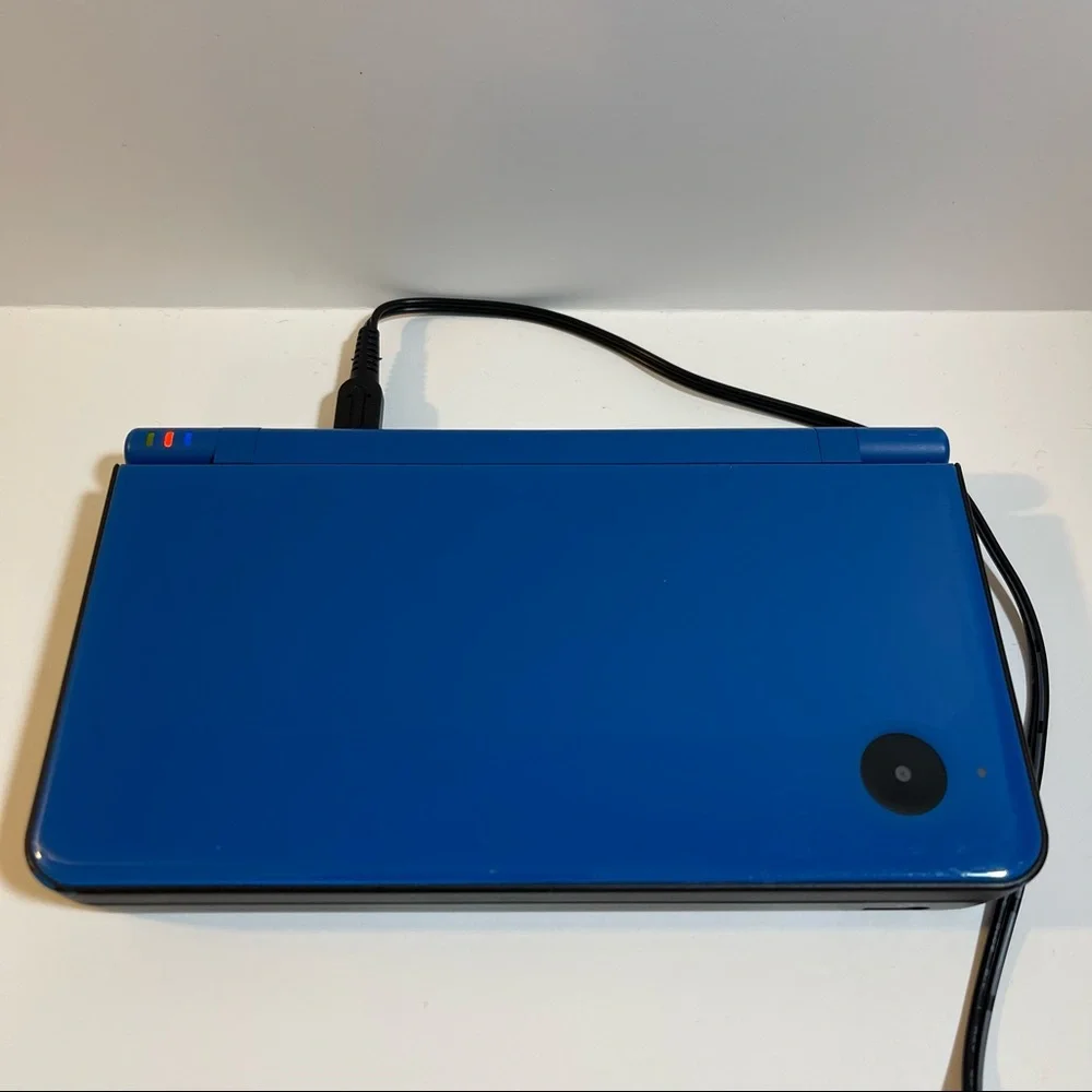 SOLD (1)Nintendo DSi XL Midnight Blue (1)NEW🔌 (1)NEW 32GB CARD (7)Games! - Picture 6 of 15